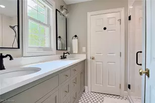 20962 Sydenham Rd, Huber Heights, OH 44122 - Photo 20