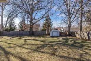 1260 Meadowview Ln, Amherst, OH 44001 - Photo 10