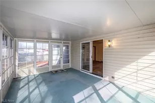 1260 Meadowview Ln, Amherst, OH 44001 - Photo 6