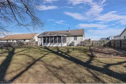 1260 Meadowview Lane, Amherst, OH 44001 - Photo 8