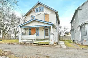 642 St Clair Ave, Warren, OH 44483 - Photo 2