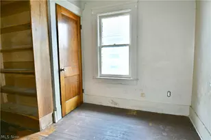 642 St Clair Ave, Warren, OH 44483 - Photo 30