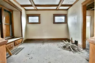 642 St Clair Ave, Warren, OH 44483 - Photo 14