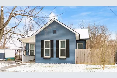 137 Brighton Boulevard, Zanesville, OH 43701 - Photo 2