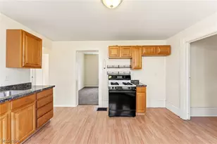 313 E 7th St, Salem, OH 44460 - Photo 6