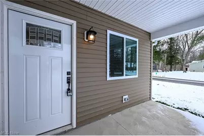 10209 Bryant Avenue, Columbia Station, OH 44028 - Photo 4