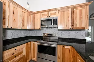 10209 Bryant Ave, Columbia Station, OH 44028 - Photo 16