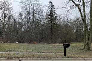 1653 Mohawk Dr, Akron, OH 44306 - Photo 1