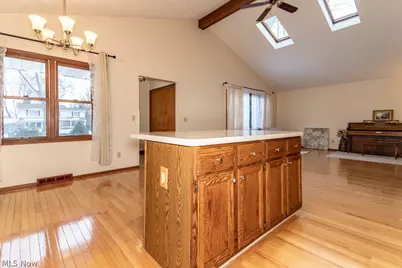 5034 Medhurst Avenue, Solon, OH 44139 - Photo 10