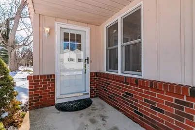 5034 Medhurst Avenue, Solon, OH 44139 - Photo 2