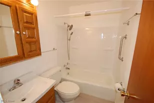 3930 Brandomyne Ave, Austintown, OH 44511 - Photo 16