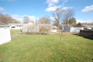 3930 Brandomyne Ave, Austintown, OH 44511 - Photo 6