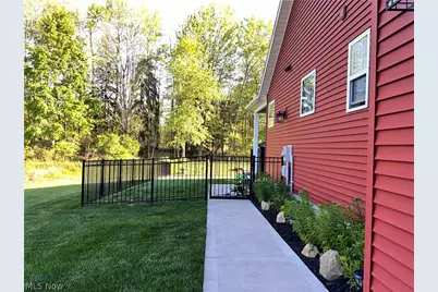 341 Cherry Ridge, Tallmadge, OH 44278 - Photo 2