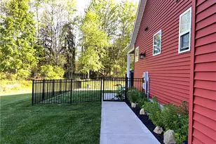 341 Cherry Rdg, Tallmadge, OH 44278 - Photo 2