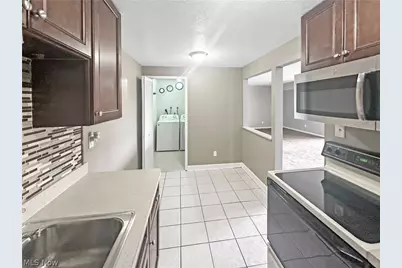 9640 Cove Drive #A-36, North Royalton, OH 44133 - Photo 8