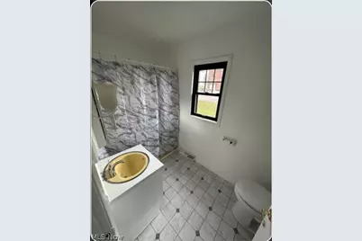 407 Main Street, Follansbee, WV 26037 - Photo 8