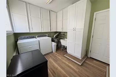 33661 Kenilworth Road, Eastlake, OH 44095 - Photo 36