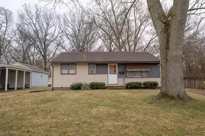 320 Elizabeth Avenue SW, Massillon, OH 44646 - Photo 1