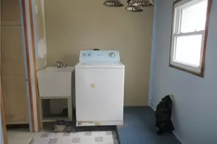 174 Hickory St, Andover, OH 44003 - Photo 8