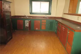 174 Hickory St, Andover, OH 44003 - Photo 6