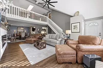 637 Hunters Trail, Akron, OH 44313 - Photo 28