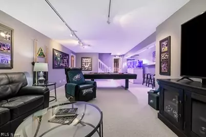 637 Hunters Trail, Akron, OH 44313 - Photo 10