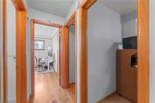 13406 Lakewood Heights Blvd, Oakwood, OH 44107 - Photo 10