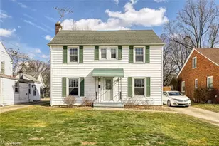 869 Packard Dr, Akron, OH 44320 - Photo 1