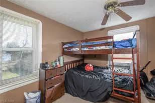 869 Packard Dr, Akron, OH 44320 - Photo 18