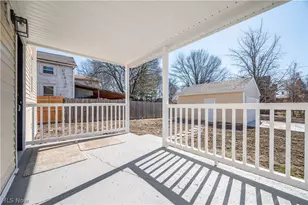 807 E 3rd St, Salem, OH 44460 - Photo 32