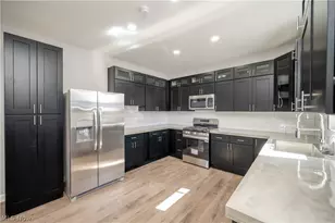 807 E 3rd St, Salem, OH 44460 - Photo 8