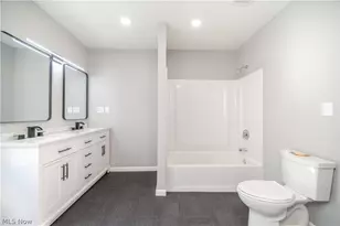 807 E 3rd St, Salem, OH 44460 - Photo 26