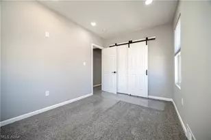 807 E 3rd St, Salem, OH 44460 - Photo 22