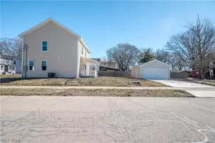 807 E 3rd St, Salem, OH 44460 - Photo 4