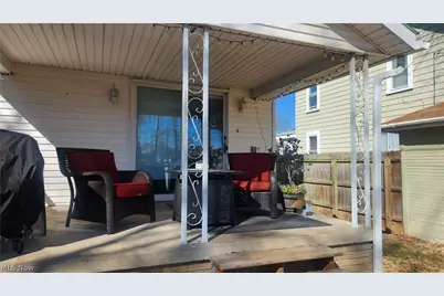 237 7th Street NW, New Philadelphia, OH 44663 - Photo 6