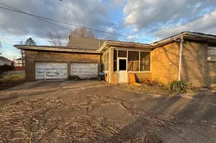 333 Woodlawn Rd, Steubenville, OH 43952 - Photo 2