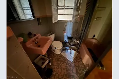 333 Woodlawn Road, Steubenville, OH 43952 - Photo 14