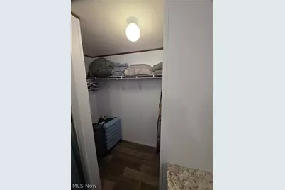 135 Inglewood Place, Elyria, OH 44035 - Photo 8