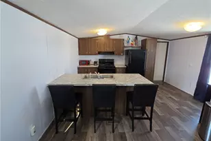 135 Inglewood Pl, Elyria, OH 44035 - Photo 10