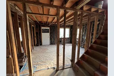 2773 Burton Street SE, Warren, OH 44484 - Photo 6