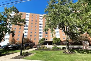 11850 Edgewater Dr, Oakwood, OH 44107 - Photo 2