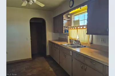 1093 E Schaaf Road, Independence, OH 44131 - Photo 4