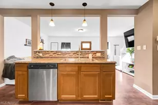 2719 Mohican Blvd, Lakemore, OH 44312 - Photo 14