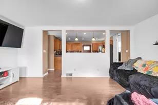 2719 Mohican Blvd, Lakemore, OH 44312 - Photo 10