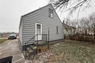 868 Cameron Ave, Youngstown, OH 44502 - Photo 2