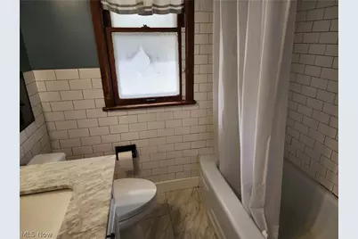 18990 Raymond Street, Maple Heights, OH 44137 - Photo 4