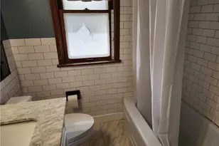 18990 Raymond St, Maple Heights, OH 44137 - Photo 4