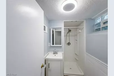 18715 Libby Road, Maple Heights, OH 44137 - Photo 12