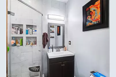 37931 Vine Street, Willoughby Hills, OH 44094 - Photo 18