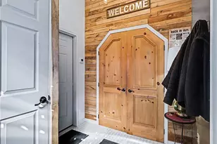 37931 Vine St, Willoughby Hills, OH 44094 - Photo 4